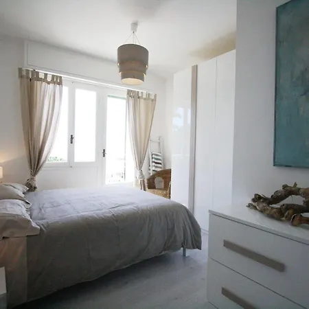 Appartamento Rentopolis Fronte Mare Taggia *