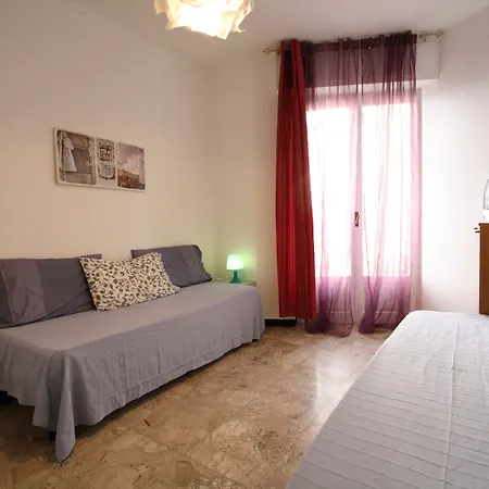 Rentopolis Fronte Mare Apartamento Arma di Taggia