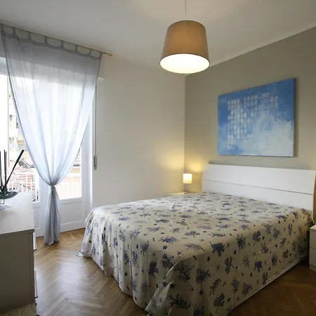 Rentopolis Fronte Mare Apartment